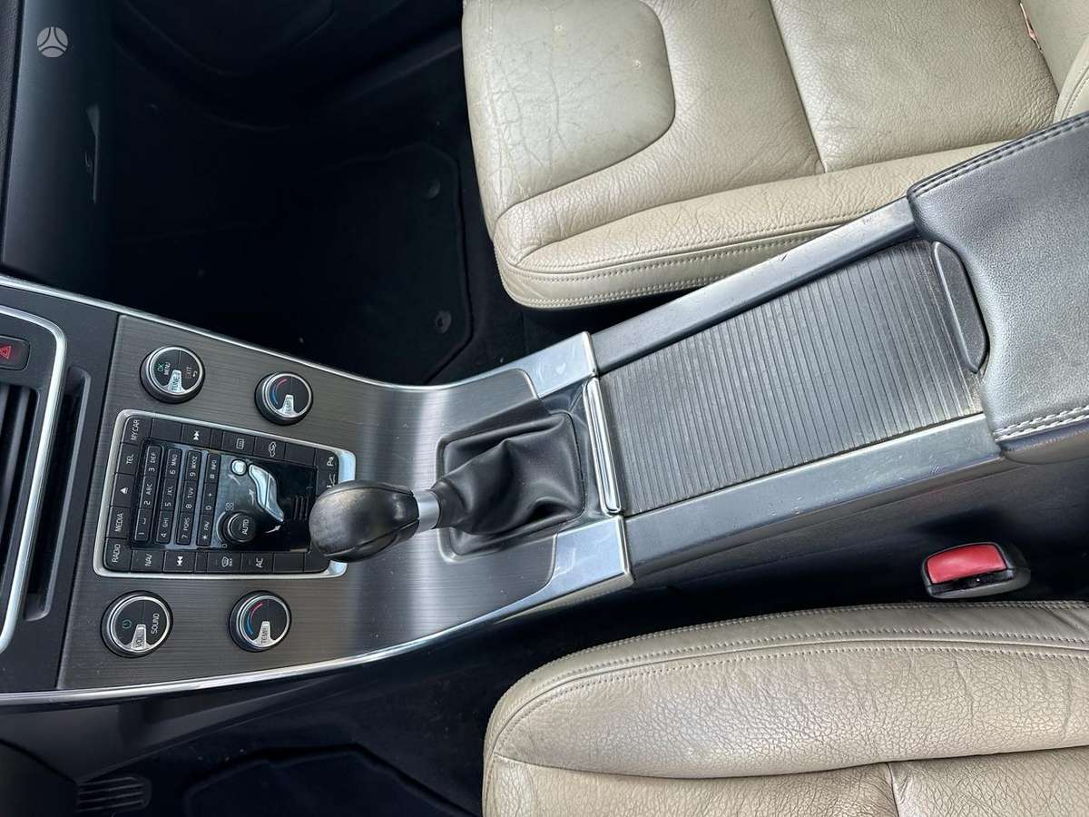 Volvo S60, 2.0 l., Седан