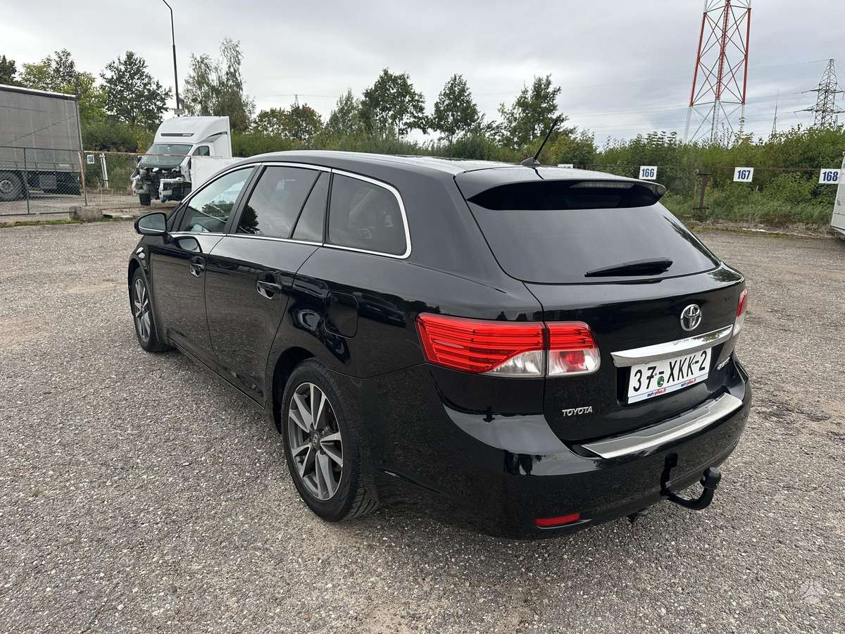 Toyota Avensis, 2.0 l., Универсал