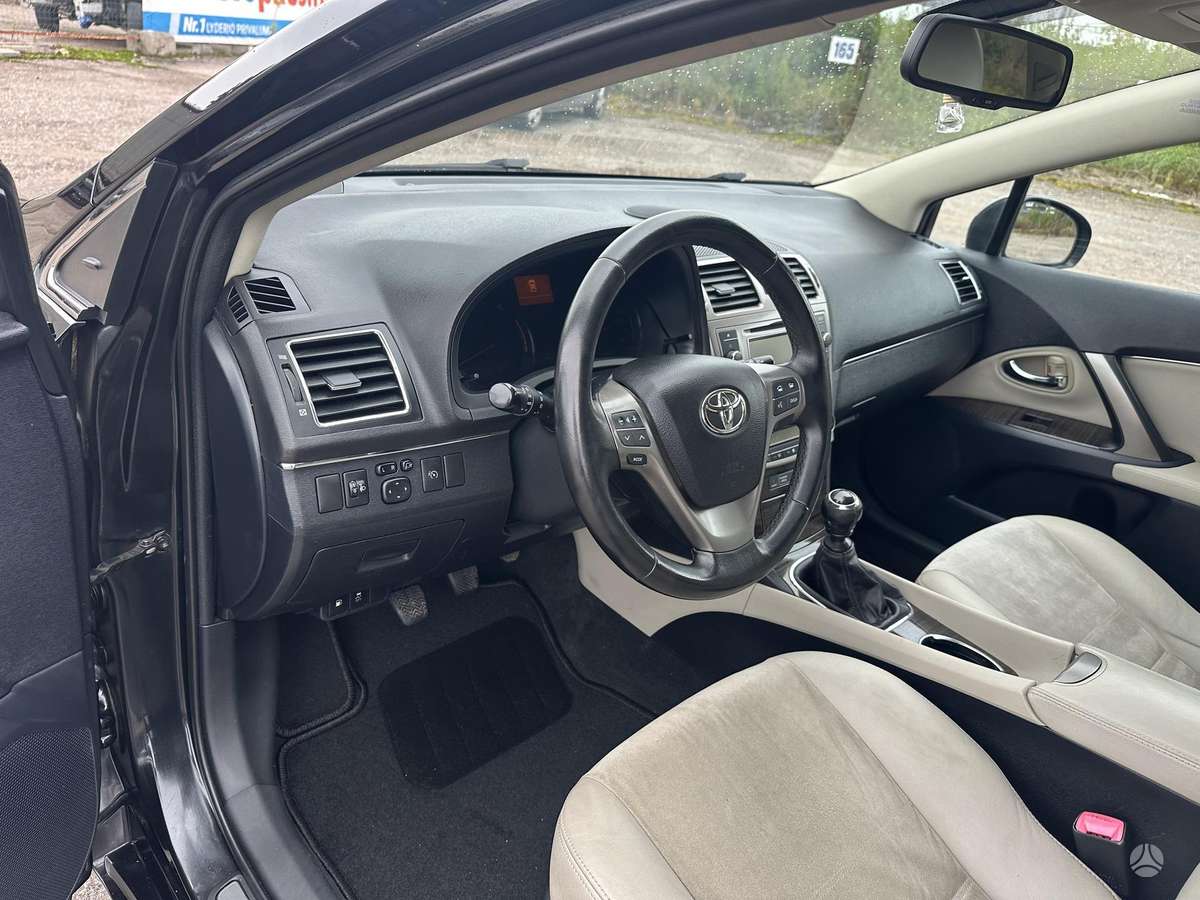 Toyota Avensis, 2.0 l., Универсал