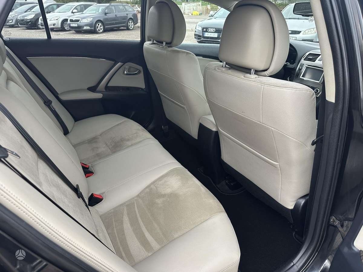 Toyota Avensis, 2.0 l., Универсал