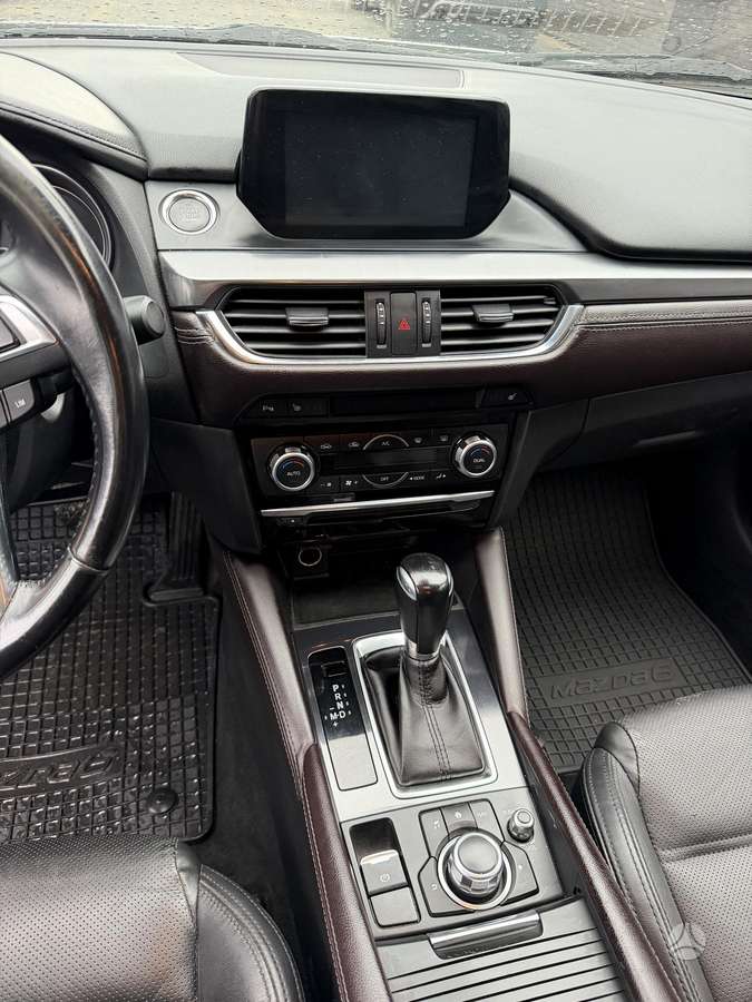 Mazda 6, 2.2 l., universalas