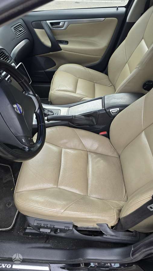Volvo V70, 2.4 l., Универсал
