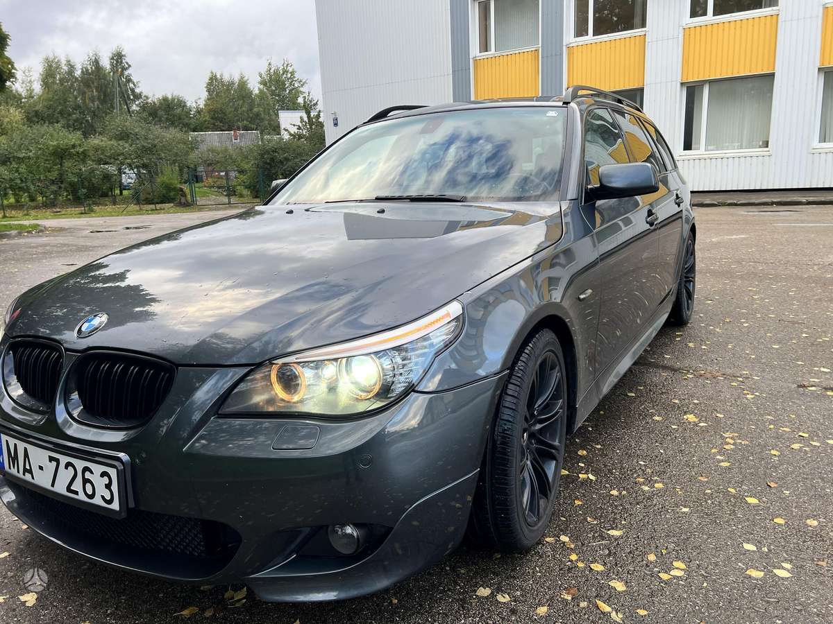 BMW 530, 3.0 l., wagon