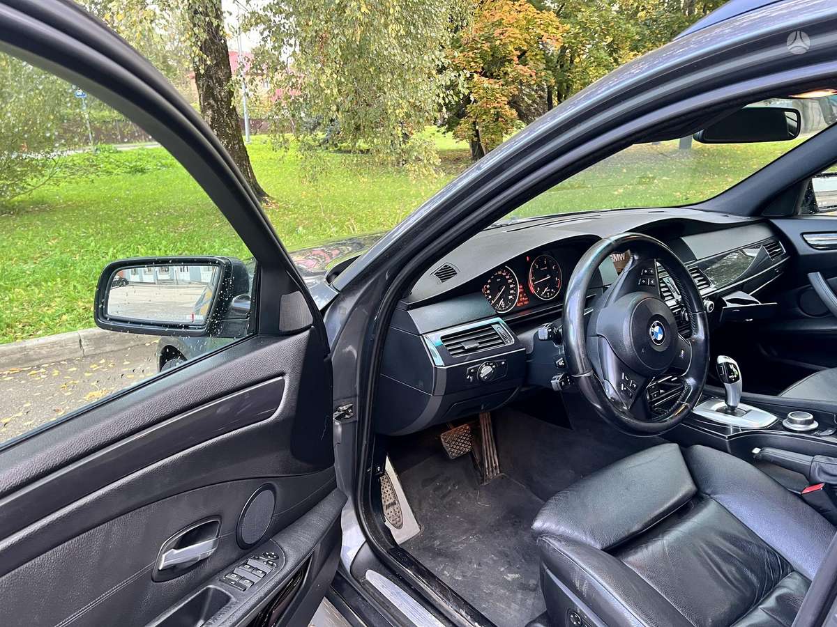 BMW 530, 3.0 l., wagon