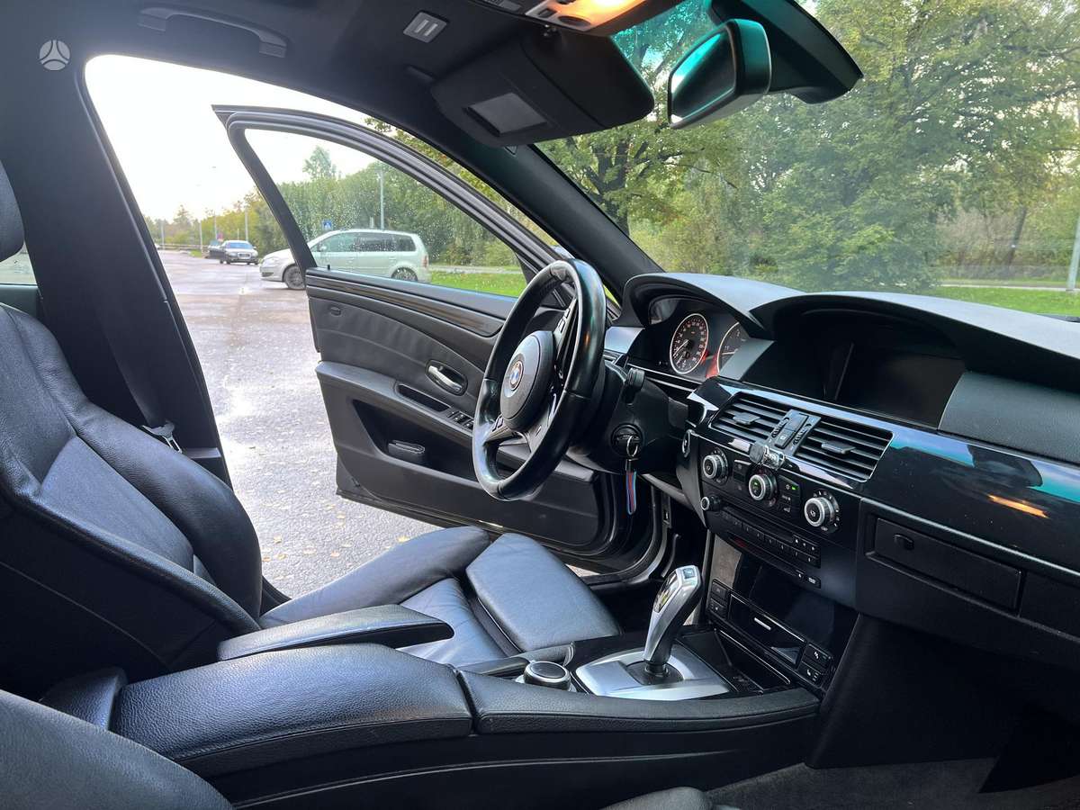 BMW 530, 3.0 l., wagon