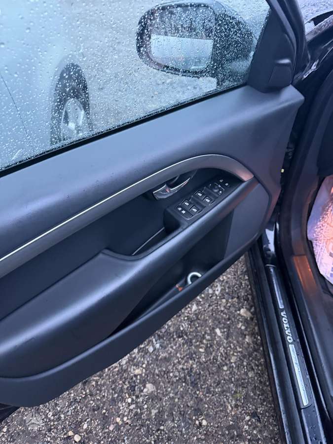 Volvo V70, 2.4 l., universalas