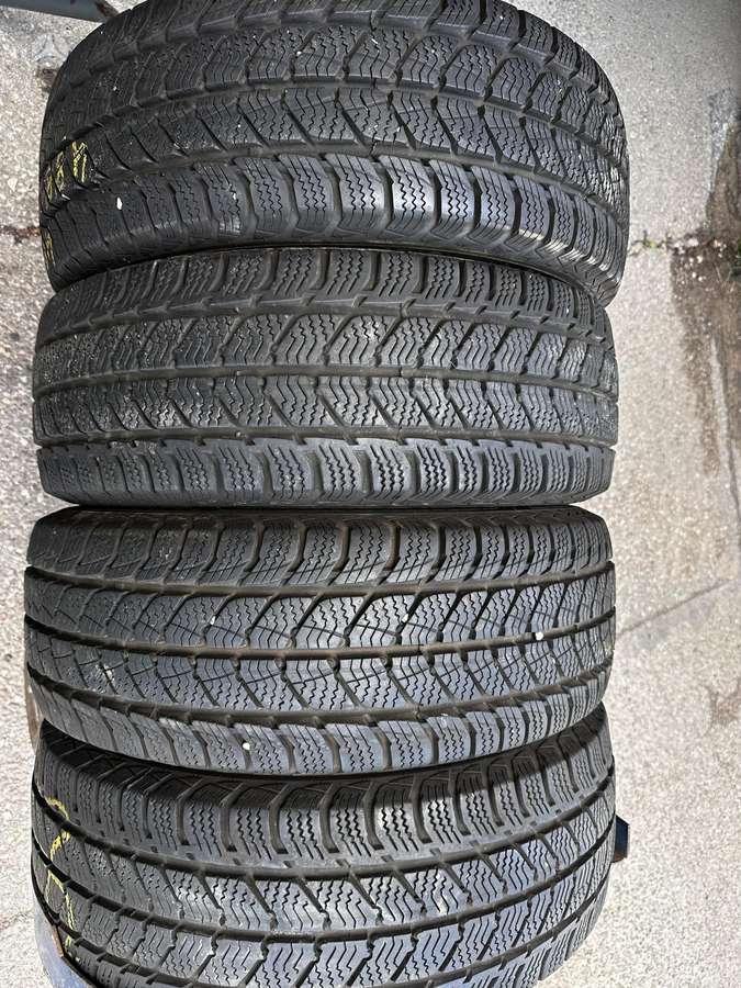 Semperit, winter 215/65 R15