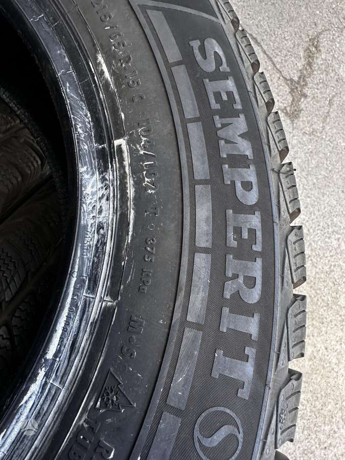 Semperit, žieminės 215/65 R15