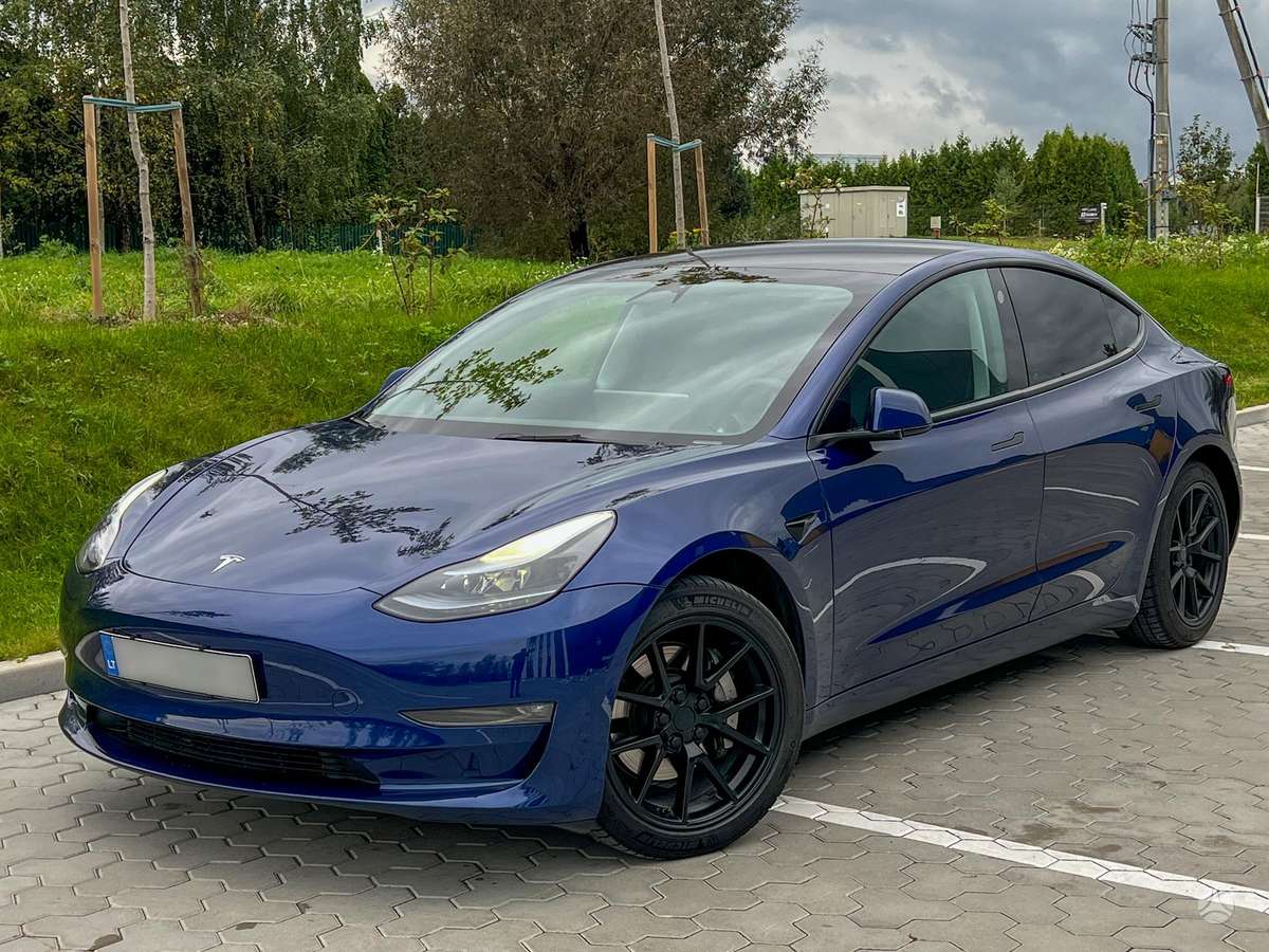 Tesla Model 3, 82 кВт·ч, Седан