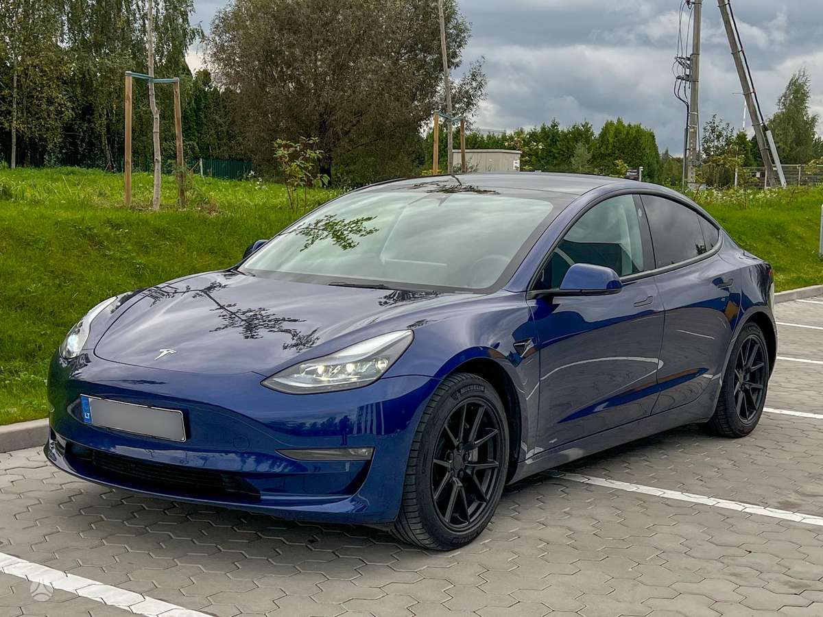 Tesla Model 3, 82 кВт·ч, Седан