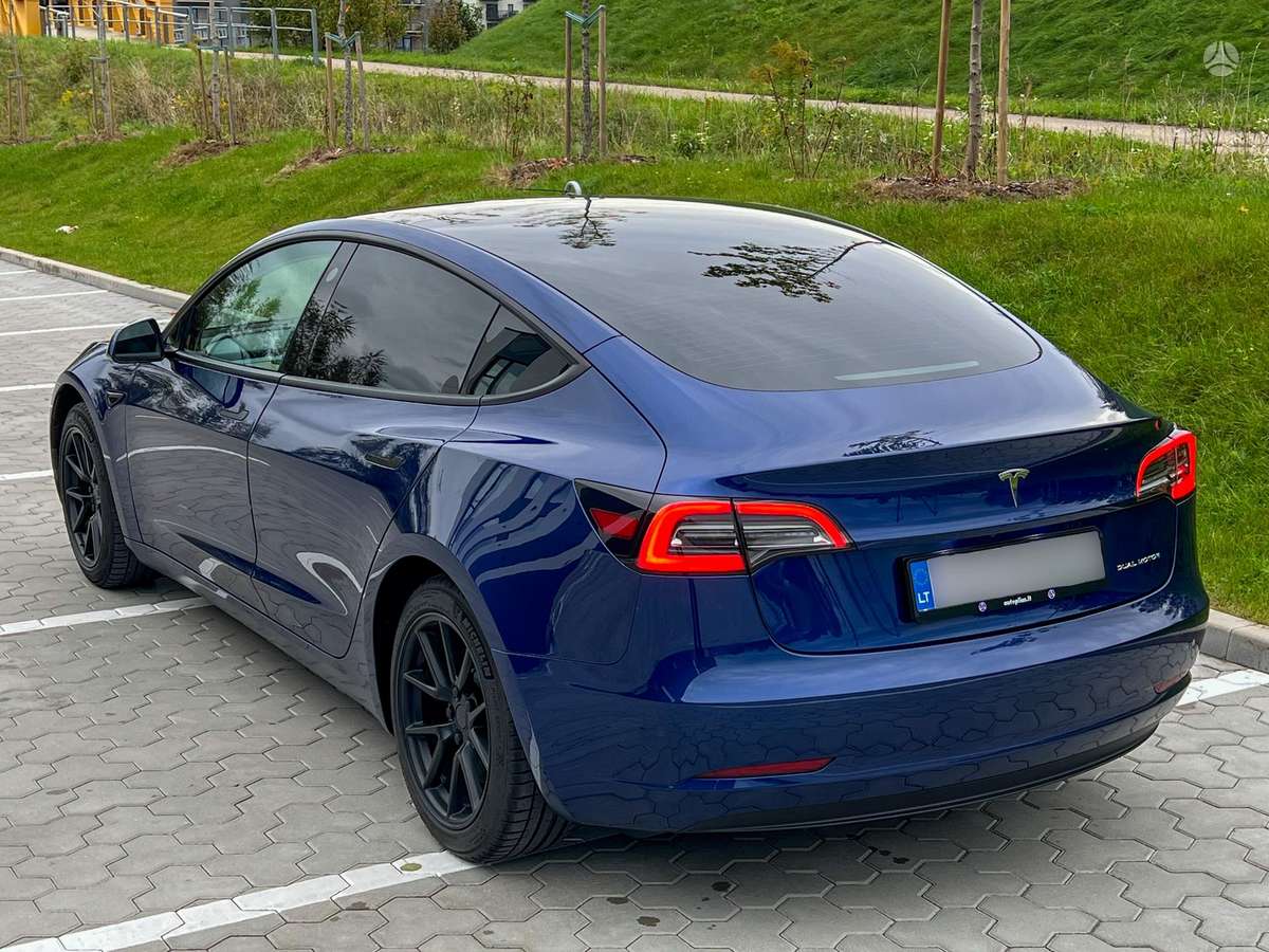 Tesla Model 3, 82 кВт·ч, Седан