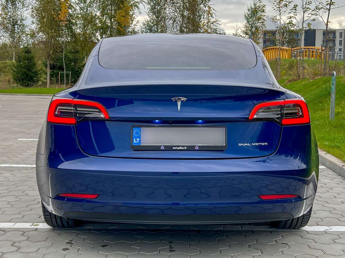 Tesla Model 3, 82 кВт·ч, Седан