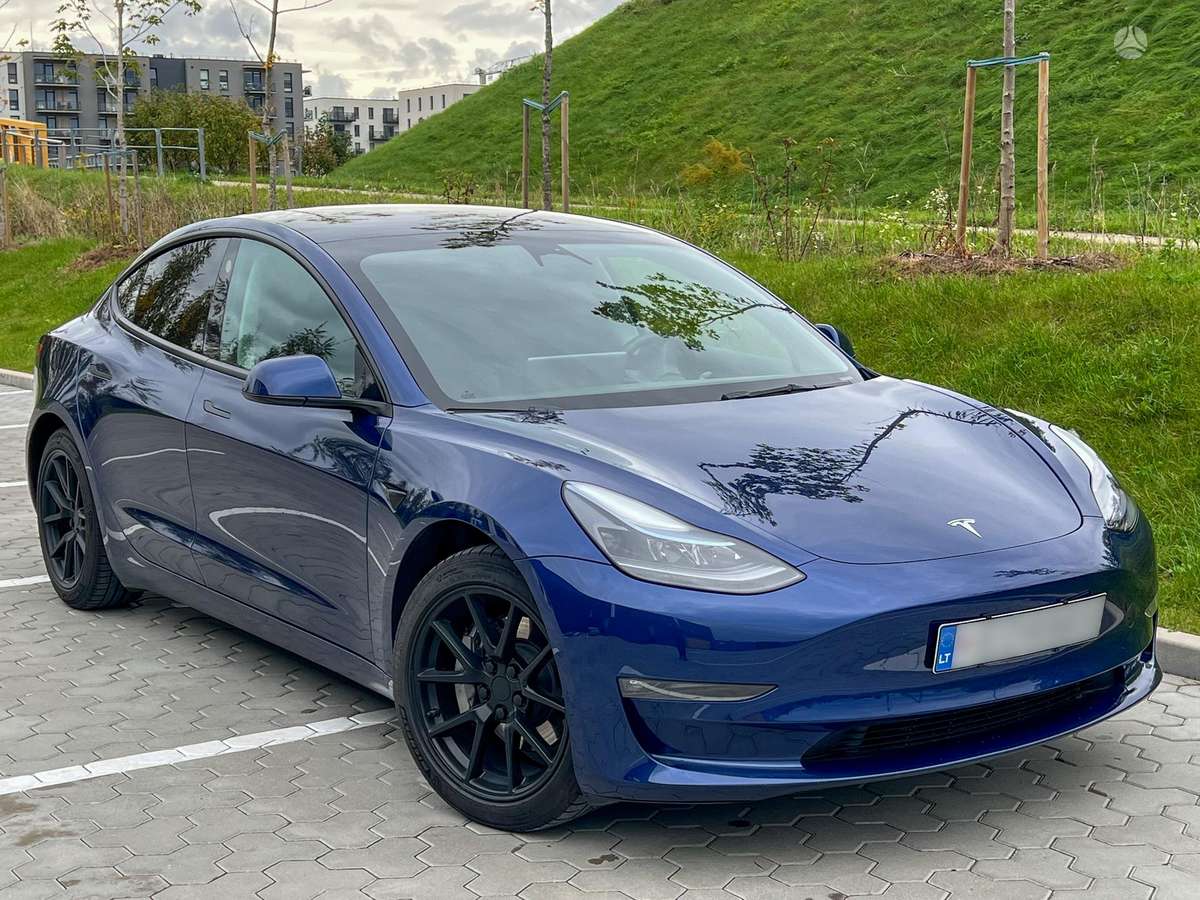 Tesla Model 3, 82 кВт·ч, Седан