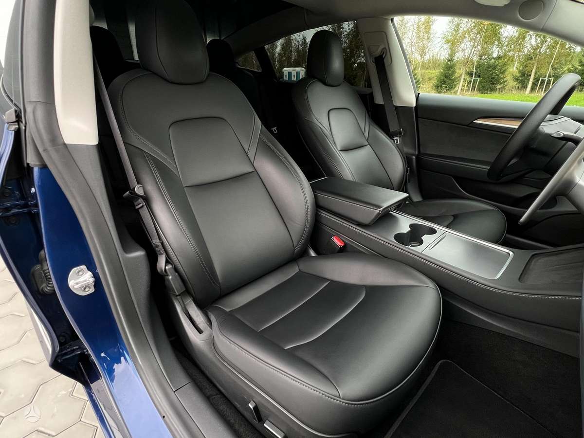 Tesla Model 3, 82 кВт·ч, Седан