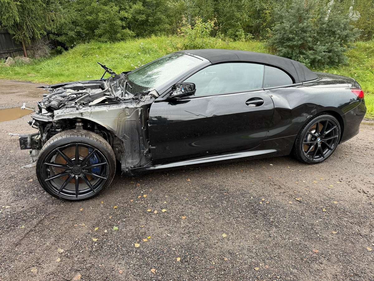 BMW M850, 4.4 l., convertible