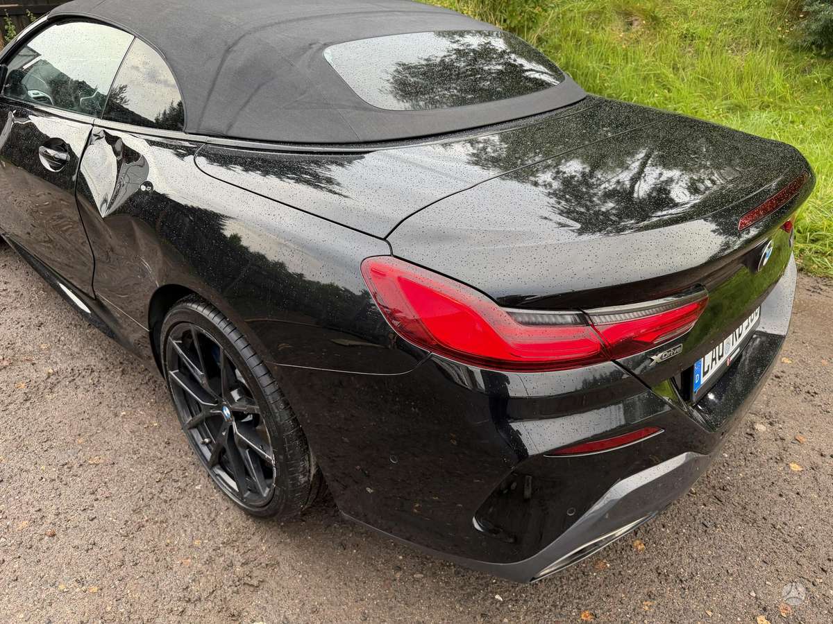BMW M850, 4.4 l., convertible