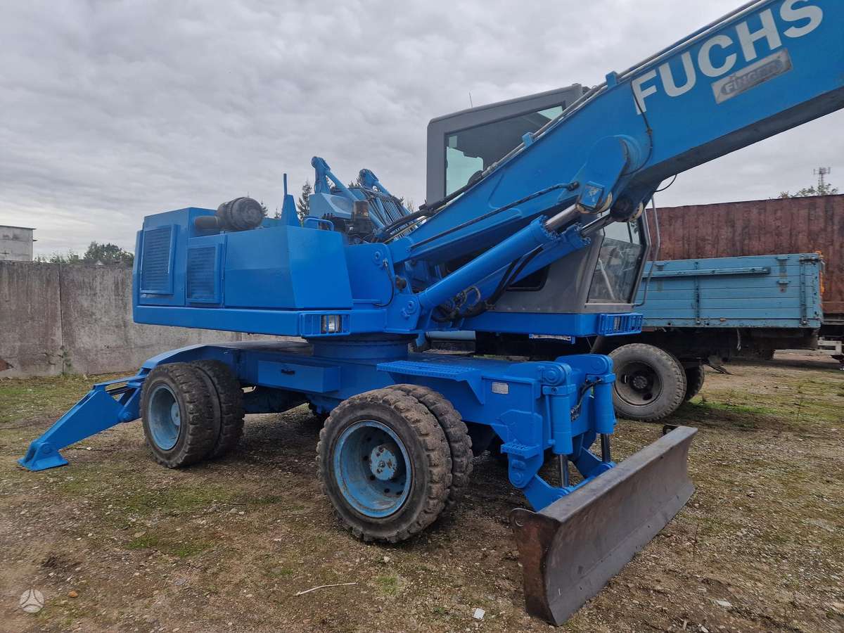 Fuchs MHL320, excavator loader