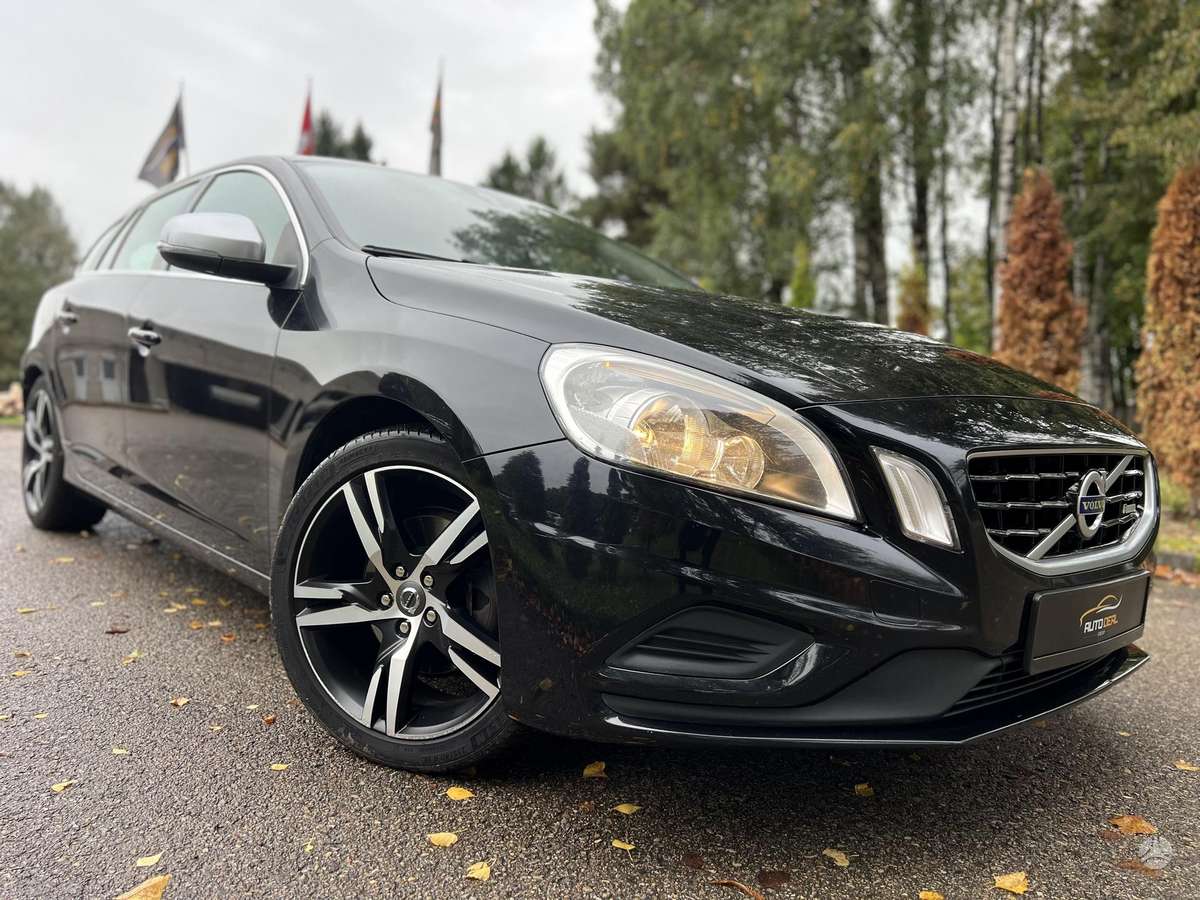 Volvo V60, 2.0 l., Универсал