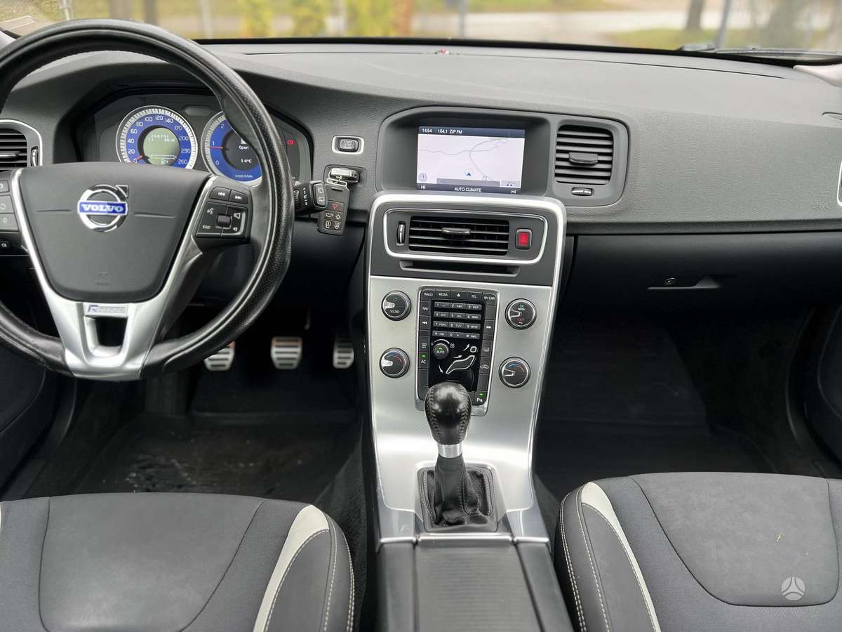 Volvo V60, 2.0 l., Универсал