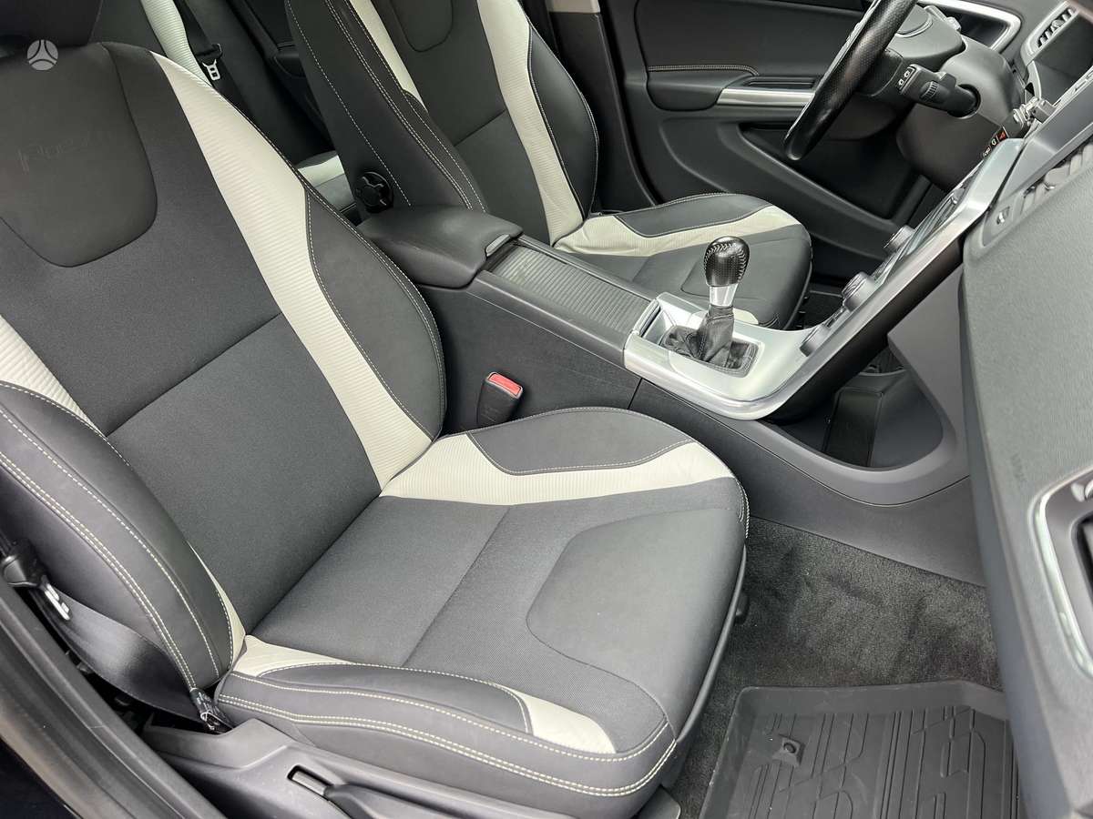 Volvo V60, 2.0 l., wagon