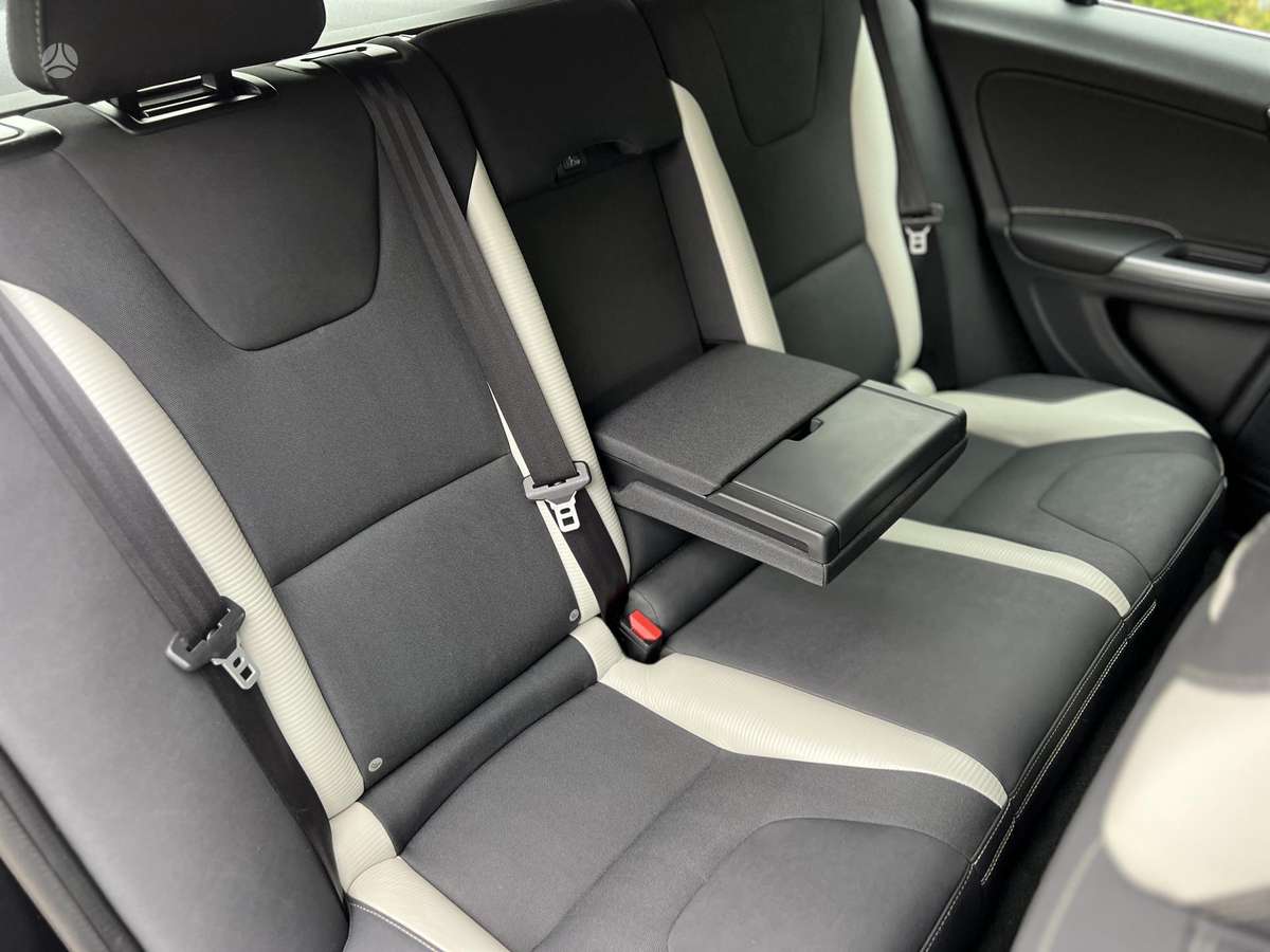 Volvo V60, 2.0 l., wagon