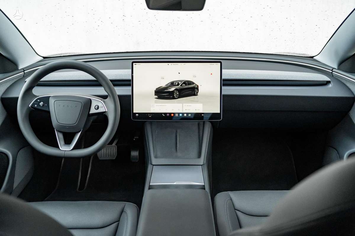 Tesla Model 3, 82 kWh, hatchback