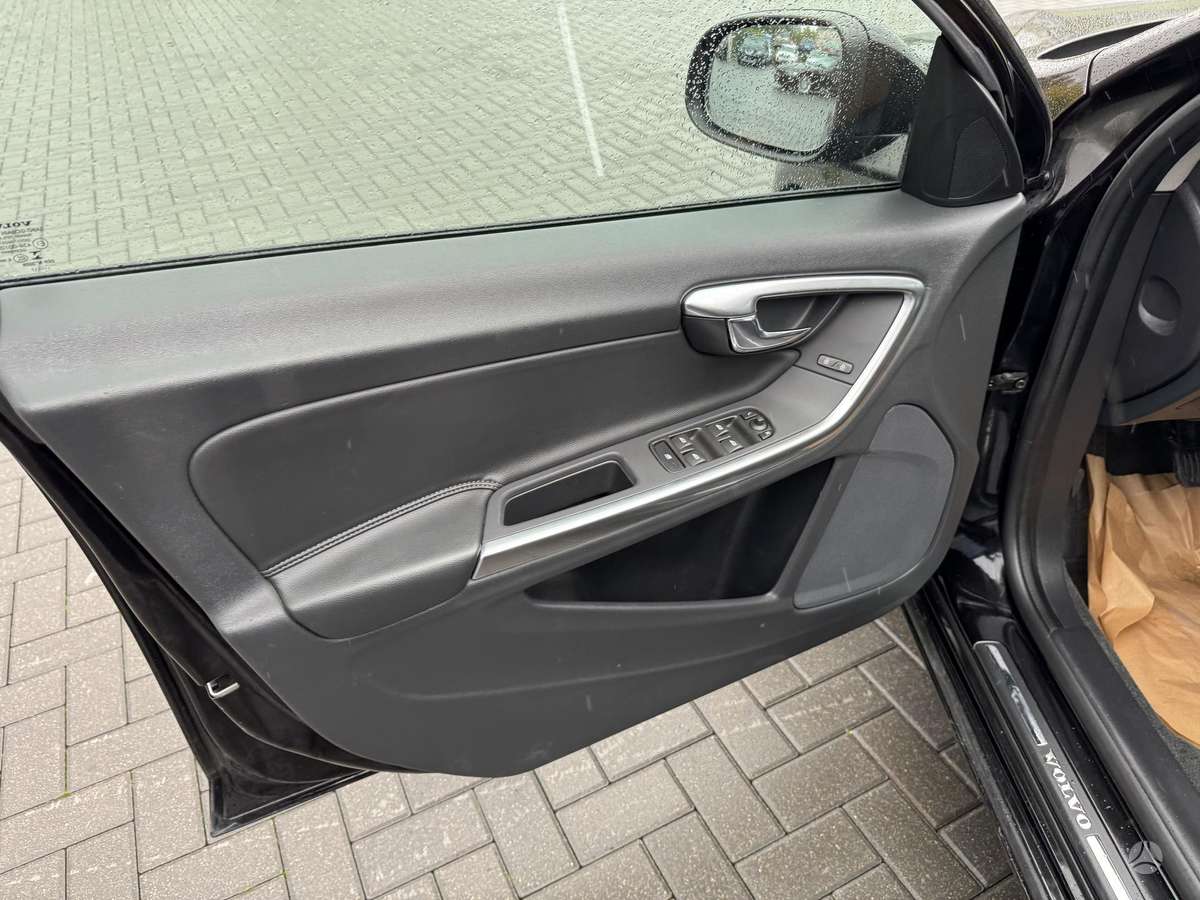 Volvo V60, 2.0 l., universalas