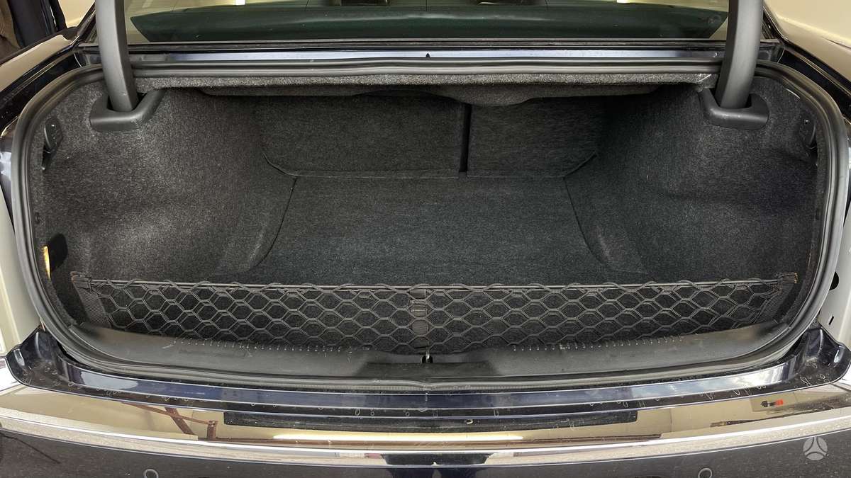 Lancia Thema, 3.0 l., Седан