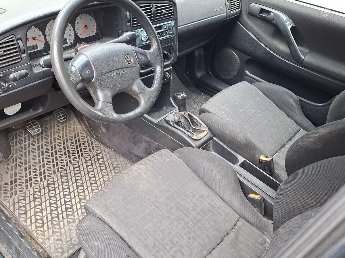 Volkswagen Passat, 1.6 l., Универсал