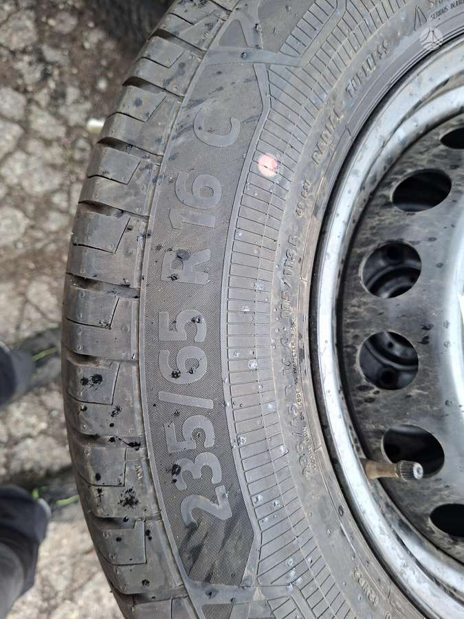 Continental, vasarinės 235/65 R16