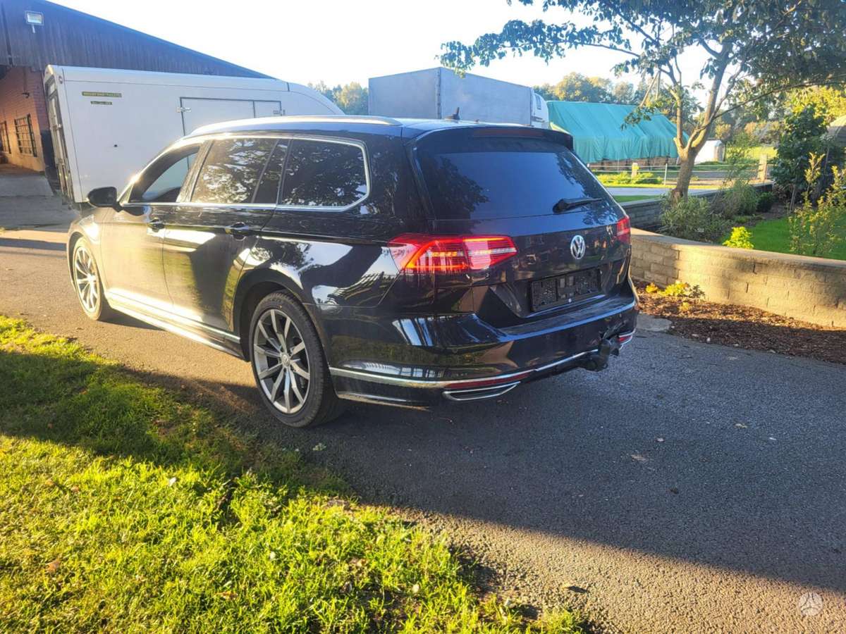 Volkswagen Passat, 2.0 l., Универсал
