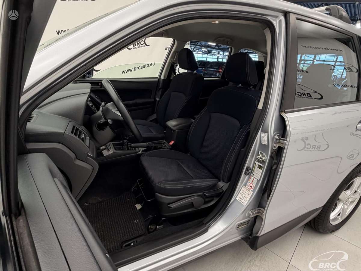 Subaru Forester, 2.5 l., off-road / crossover