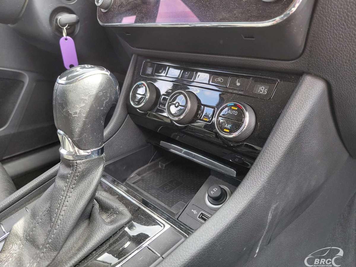 Skoda Superb, 2.0 l., universalas