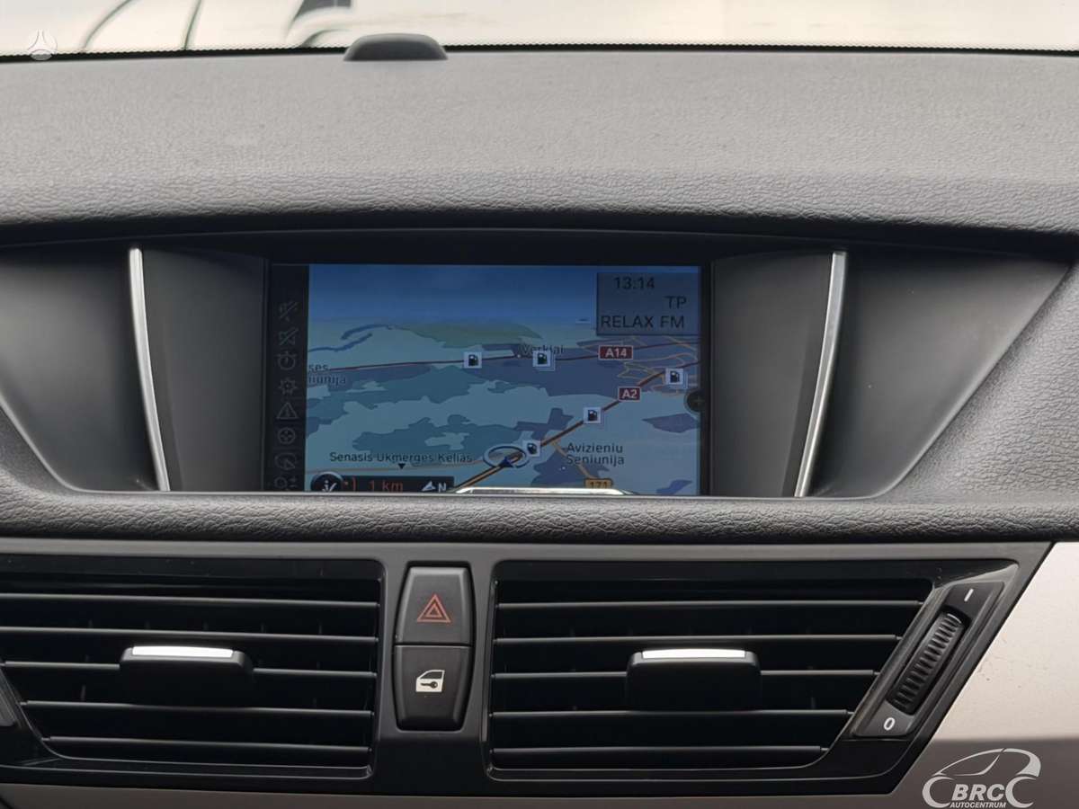 BMW X1, 2.0 l., off-road / crossover