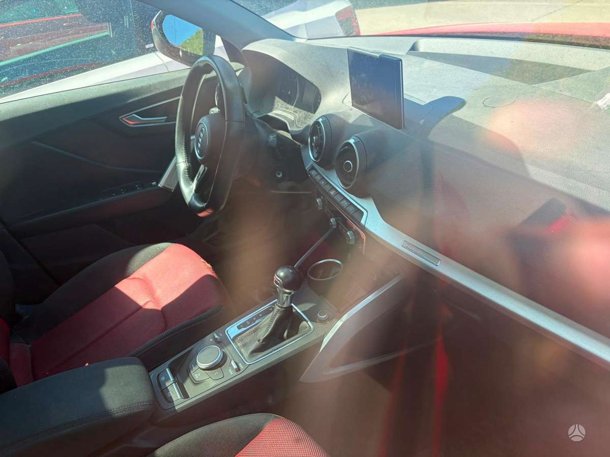 Audi Q2, 1.4 l., Хэтчбек
