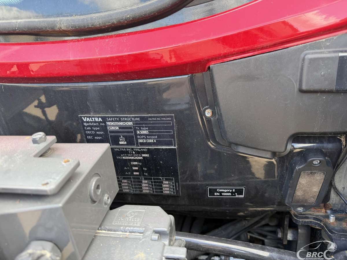 Valtra N155E Frontalinis krautuvas .., traktoriai