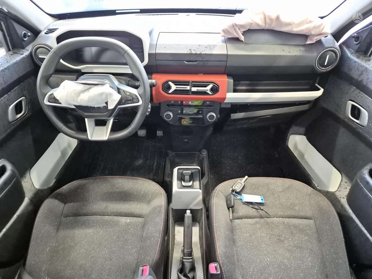 Dacia Spring rezerves daļās. 8 570 km