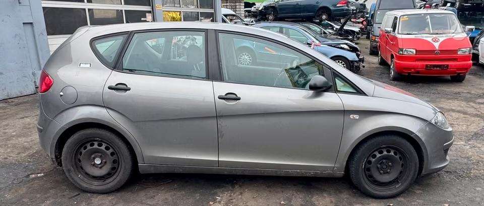 Seat Altea, BKC GQQ, dalimis