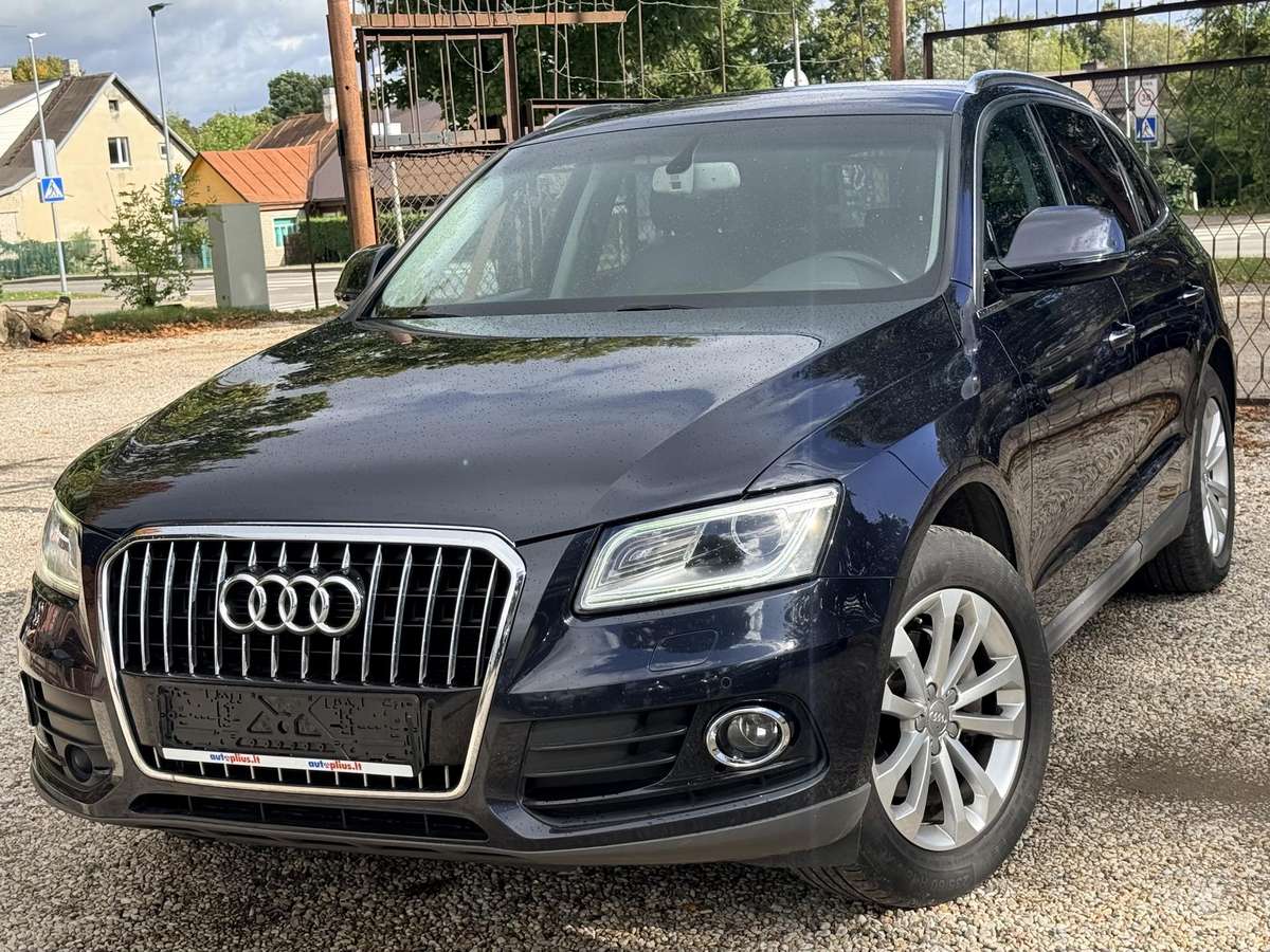 Audi Q5, 2.0 l., off-road / crossover
