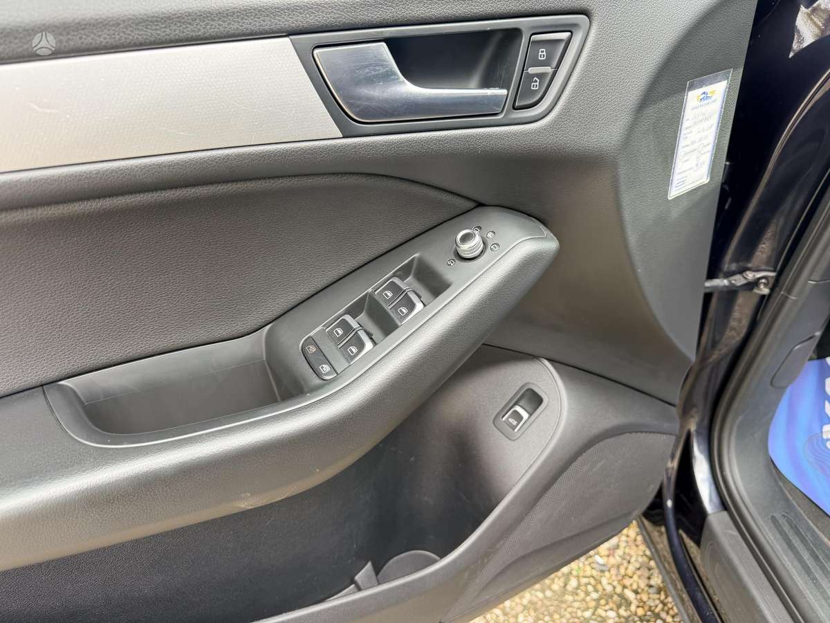 Audi Q5, 2.0 l., off-road / crossover