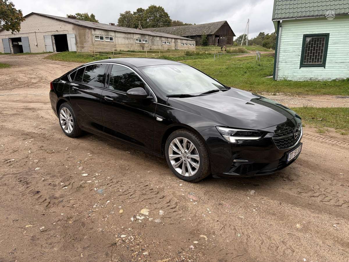 Opel Insignia, 2.0 l., hatchback