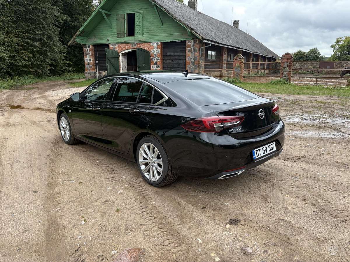 Opel Insignia, 2.0 l., hatchback