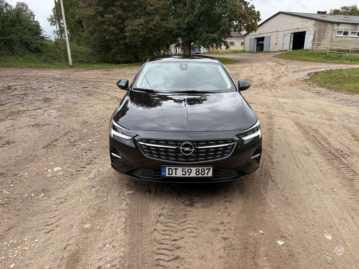 Opel Insignia, 2.0 l., hatchback