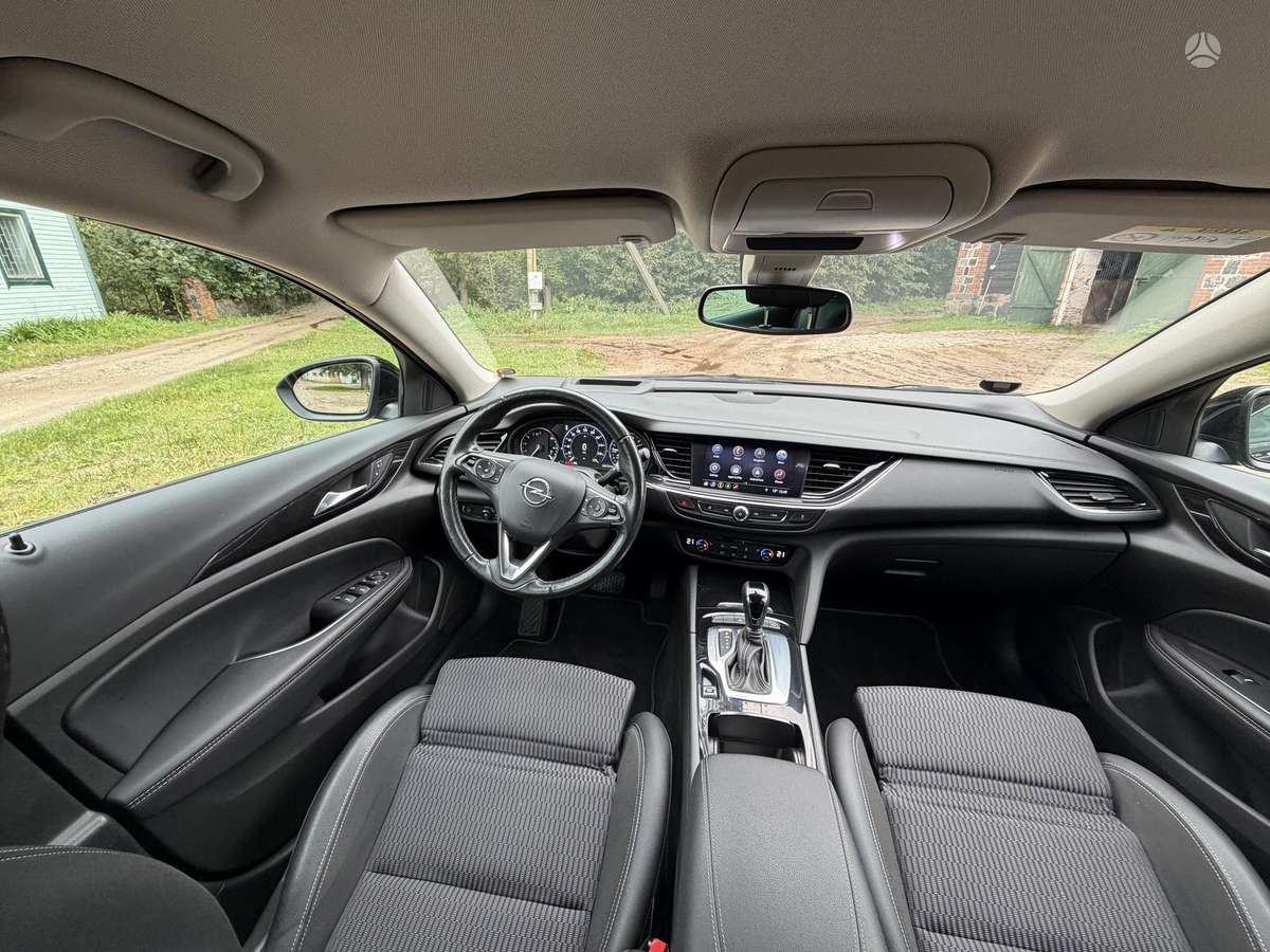 Opel Insignia, 2.0 l., hatchback