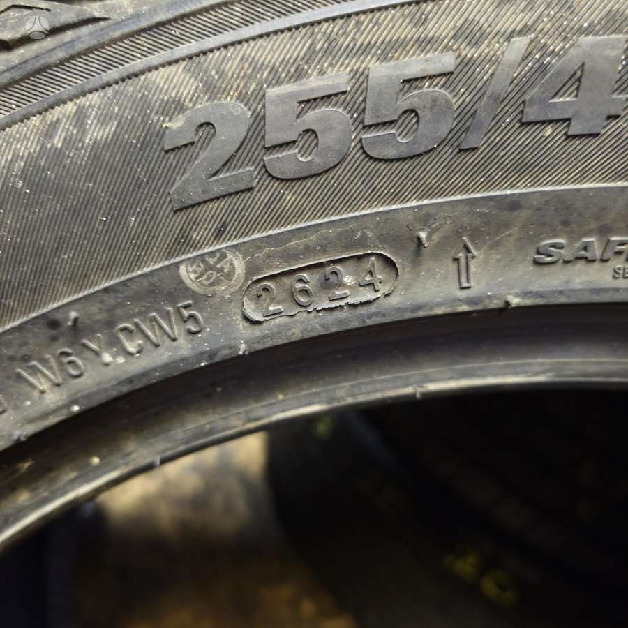 Kumho Winter craft wp71, winter 255/45 R18