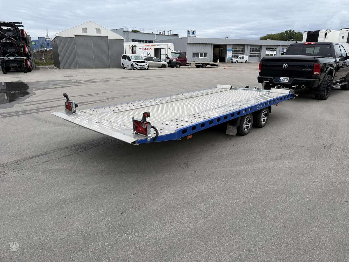 Blyss A 300, auto transporter