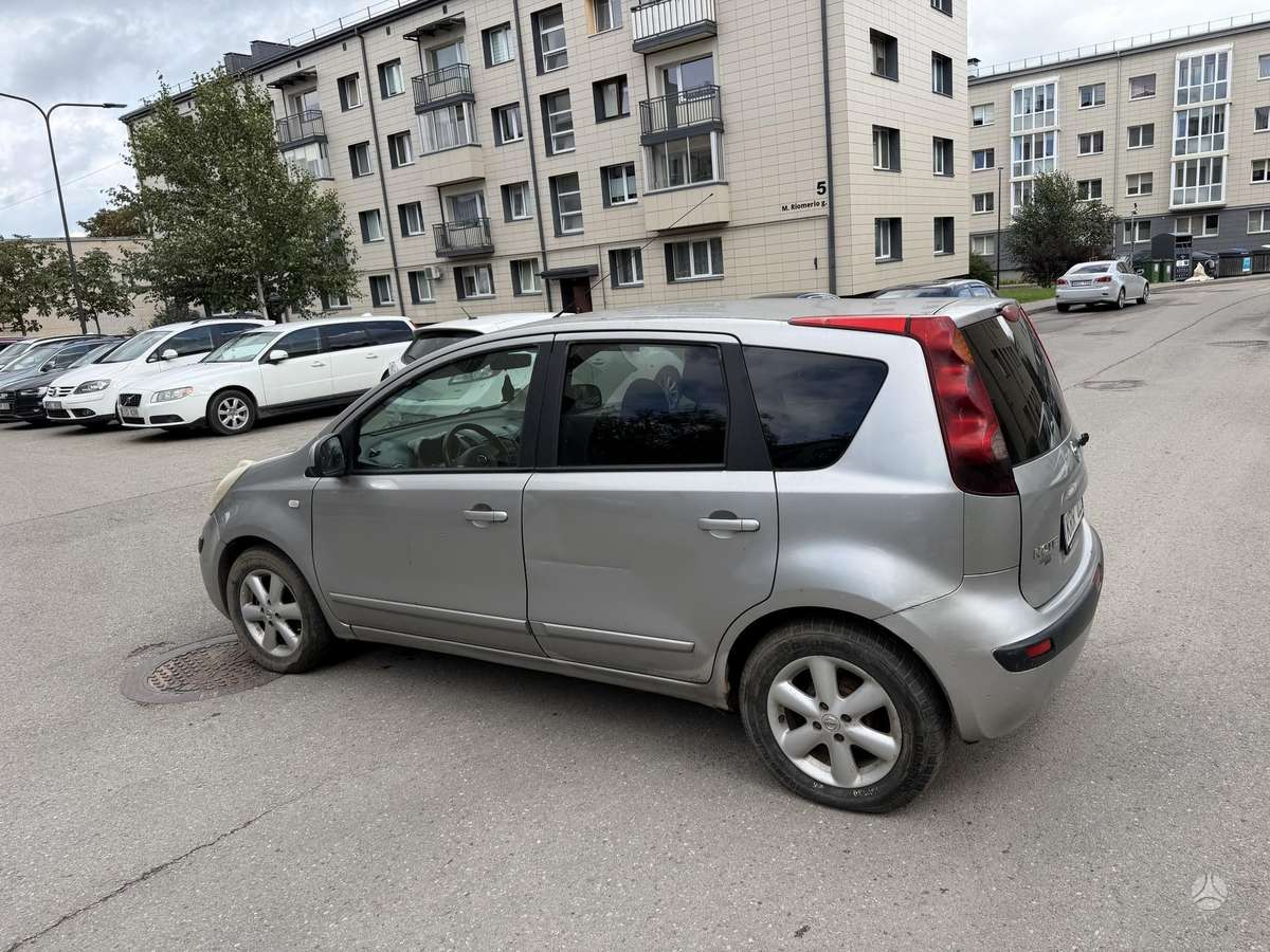 Nissan Note, 1.5 l., hatchback