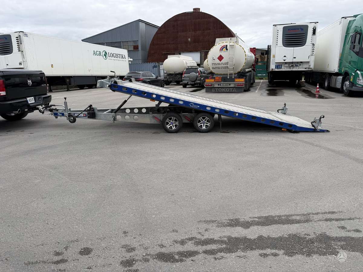 Blyss A 300, auto transporter