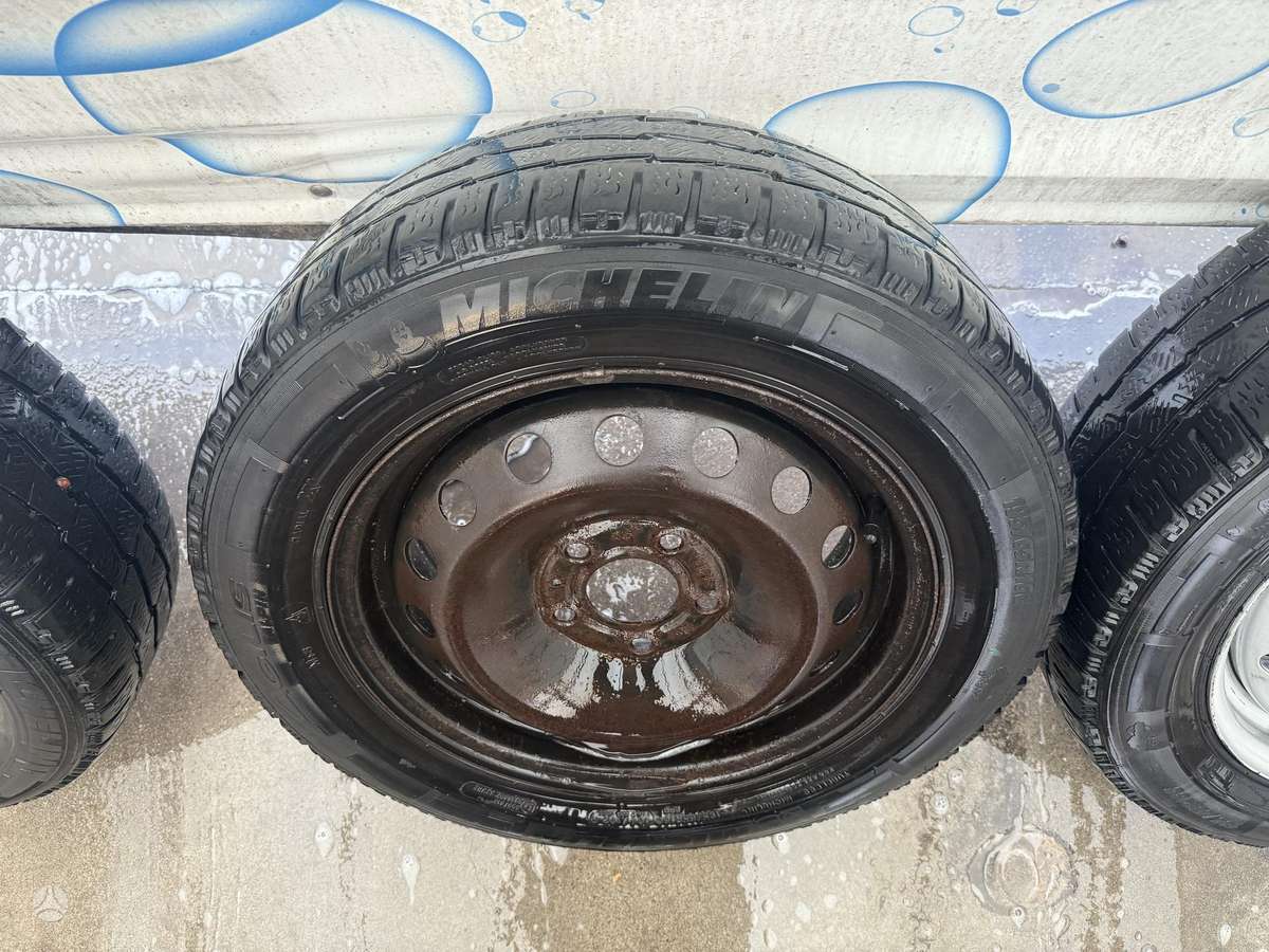 Renault, plieniniai štampuoti, R16