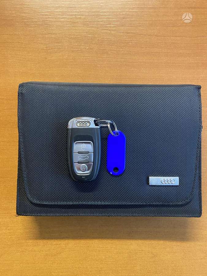 Audi Q5, 2.0 l., Внедорожник / Кроссовер